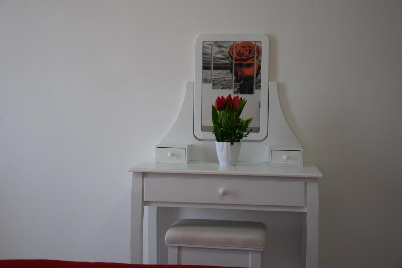 Casa Riviera Apartment Доналуката Екстериор снимка